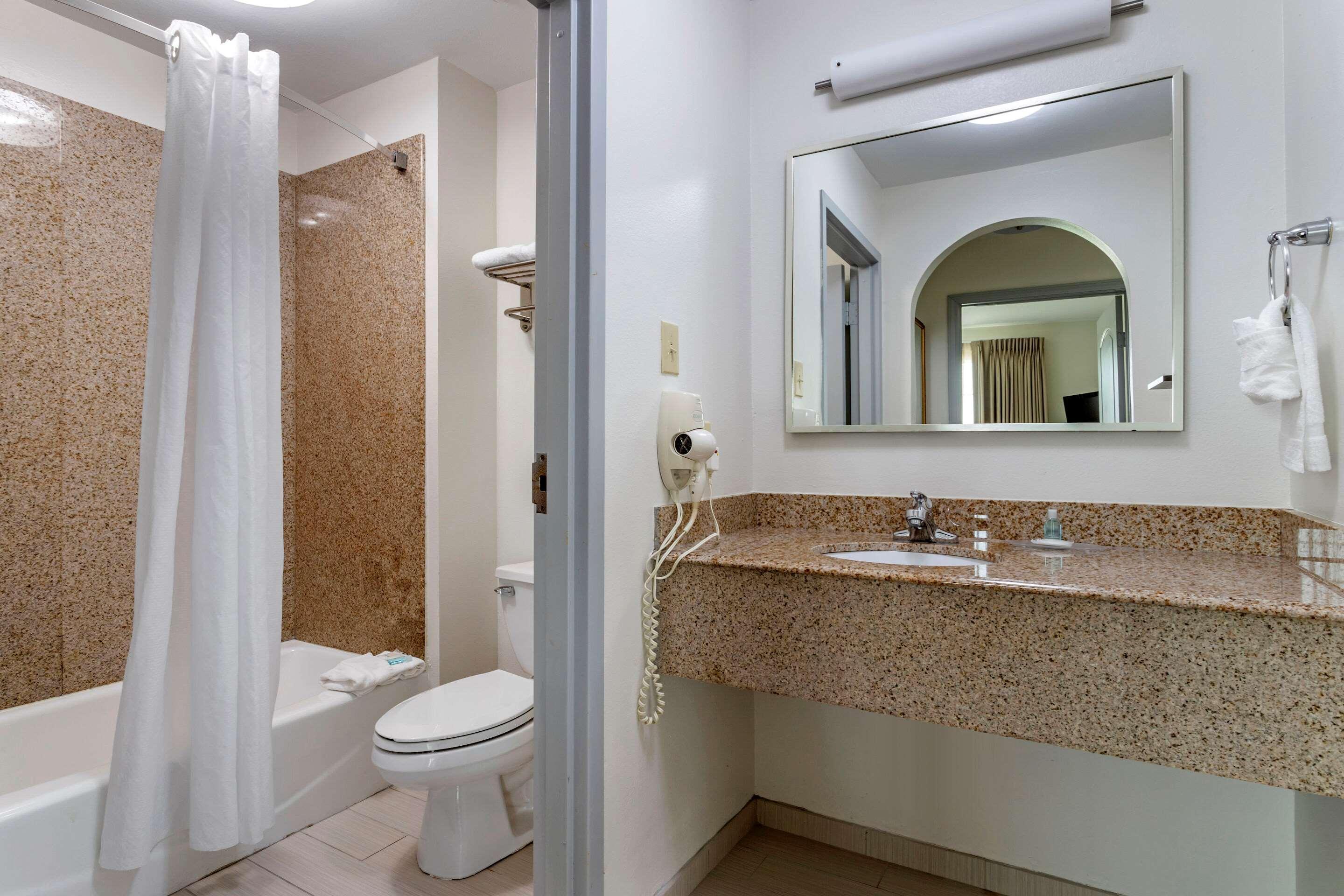 Mainstay Suites Port Arthur - Beaumont South Buitenkant foto
