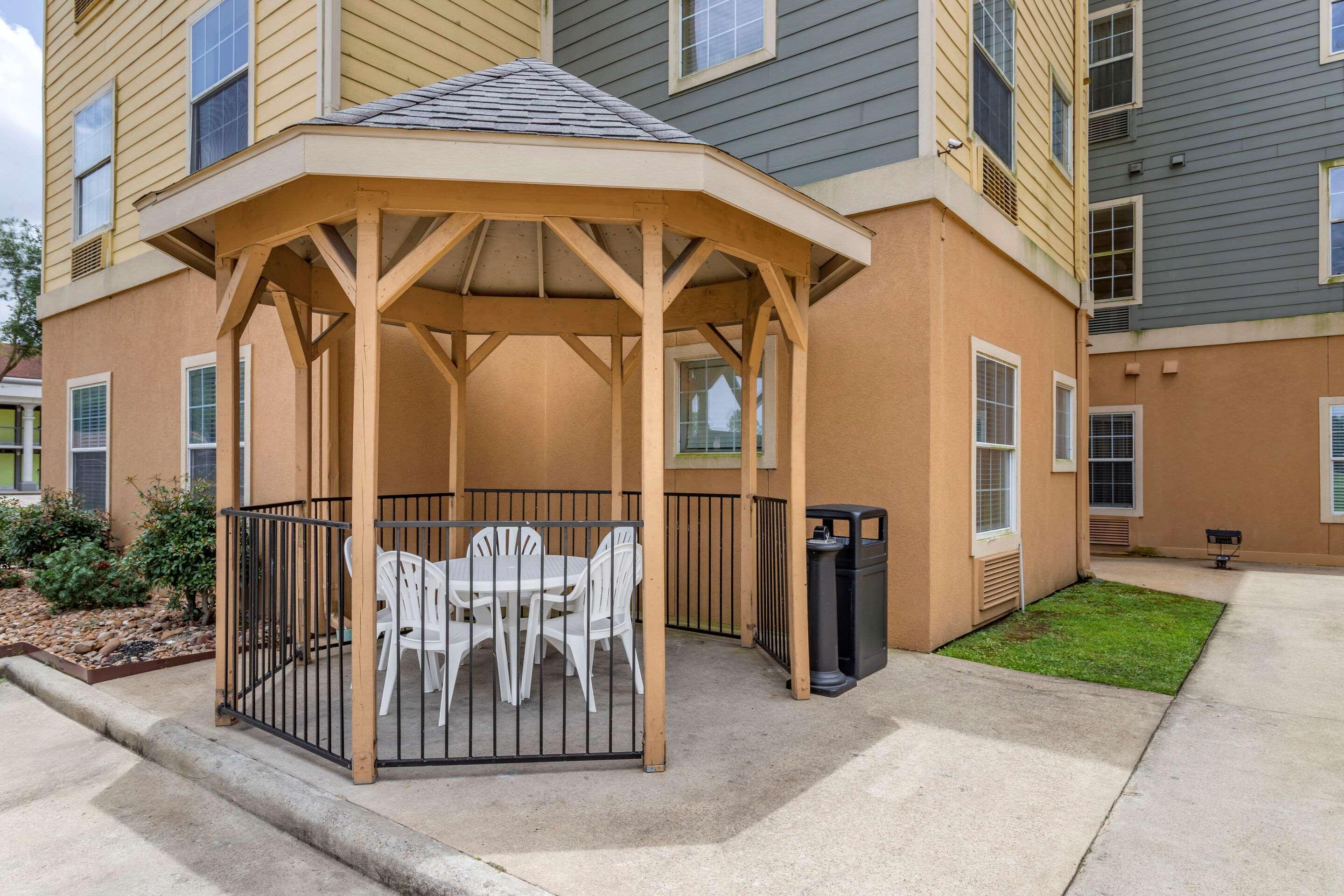 Mainstay Suites Port Arthur - Beaumont South Buitenkant foto